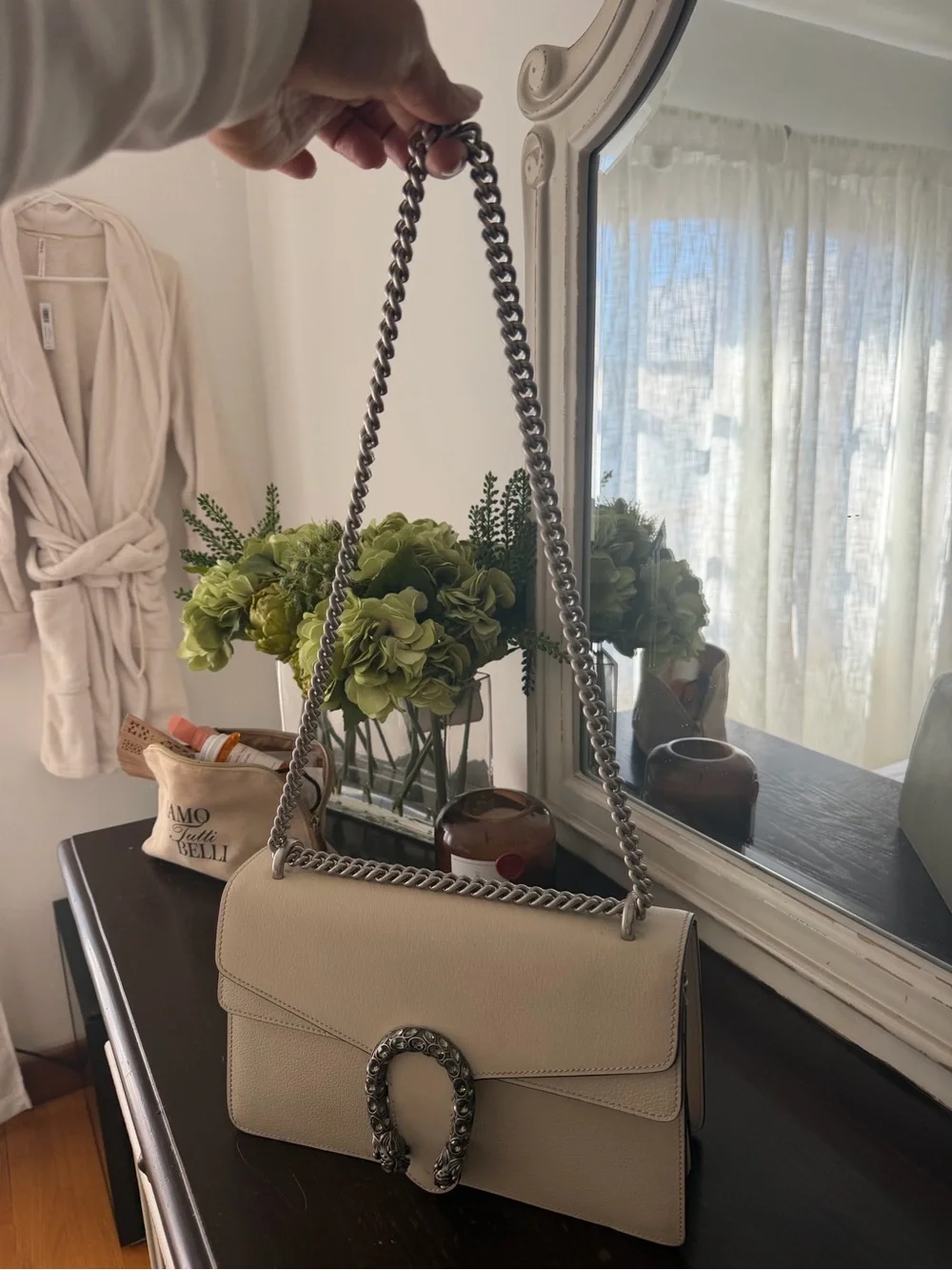 Gucci Cream Leather Shoulder Bag with Silver Chain - Picture 2 of 12